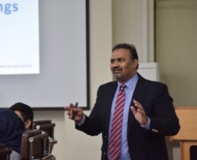 FSS Organizes a Motivational Talk by Mohsin Hashmi